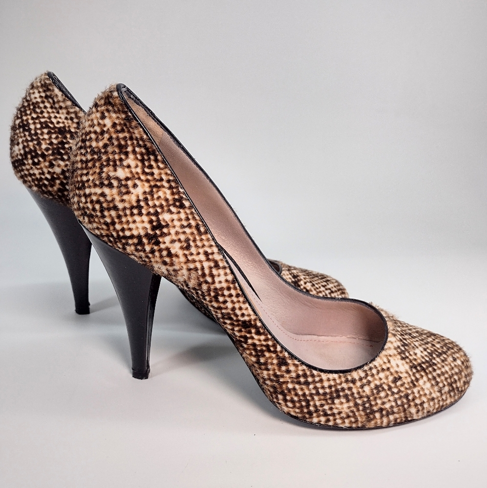 CALIGARIUS BY ARTHUR BEREN PONY HAIR w/ PATENT HEELED PUMPS   Sz  10